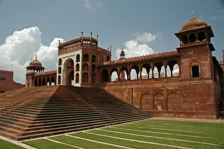 Aligarh - places to visit in Aligarh