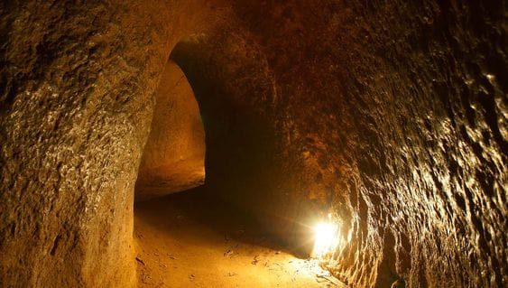 Củ Chi Tunnels