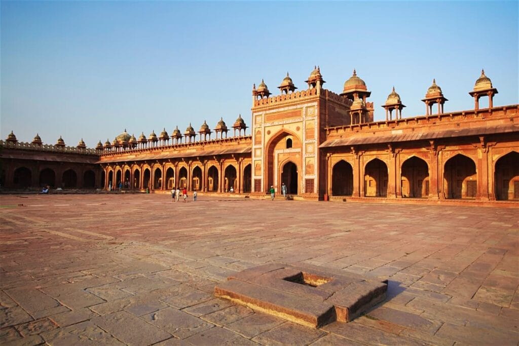 Fatehpur Sikri - places to visit in Fatehpur Sikri