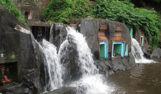 Kallathigiri Falls (Kalhatti Falls)