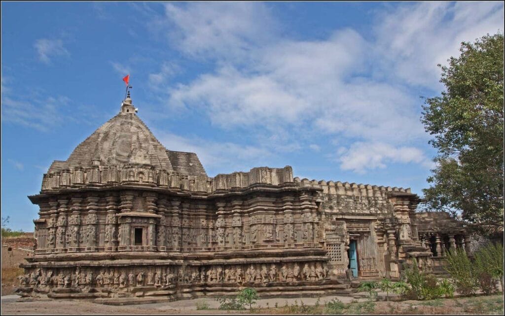 Kolhapur - places to visit in Kolhapur