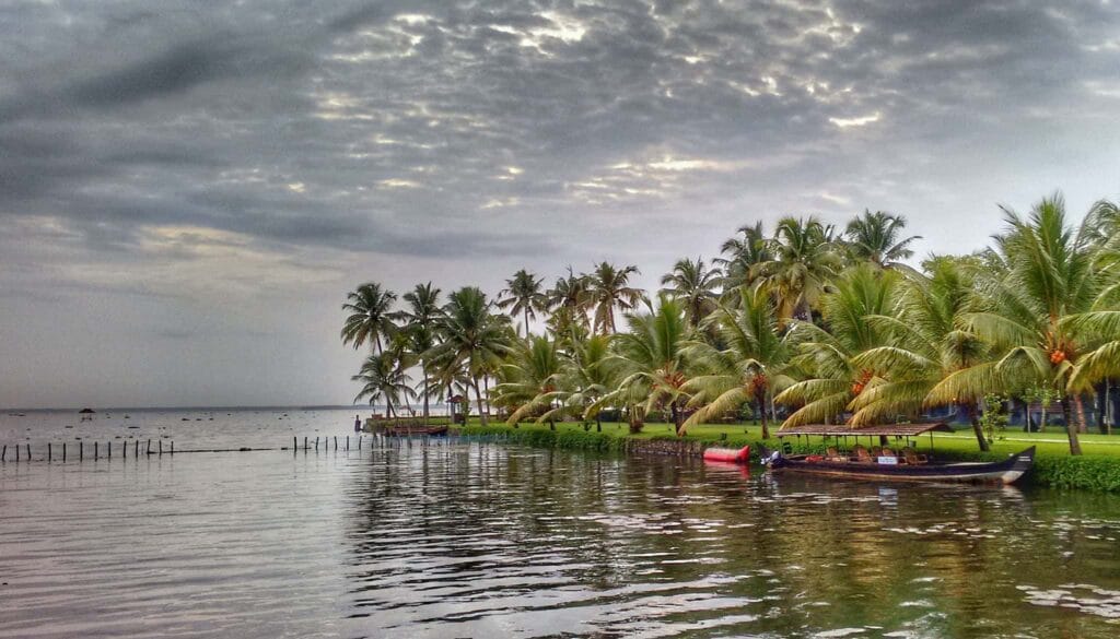 Kumarakom - places to visit in Kumarakom