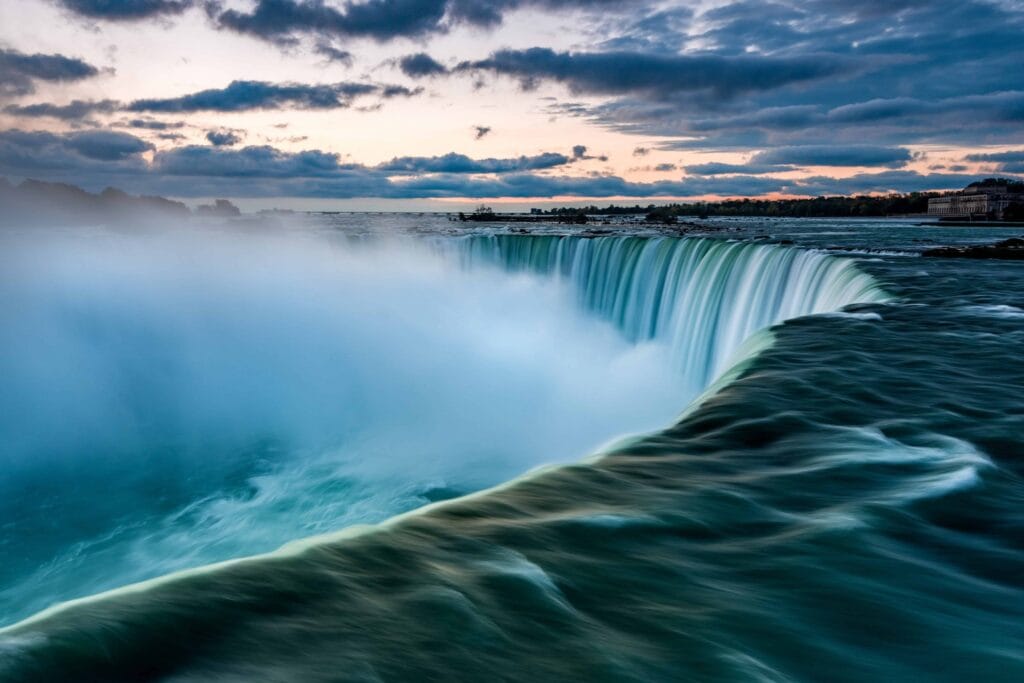 Niagara Falls - places to visit in Niagara Falls