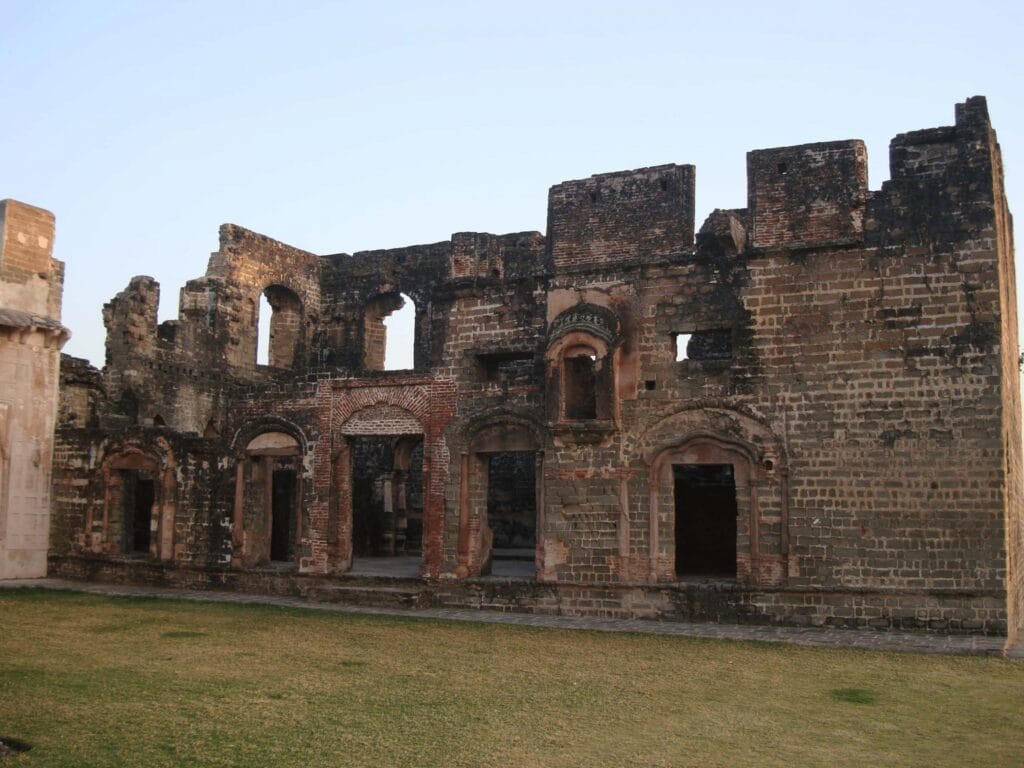Pathankot - places to visit in Pathankot