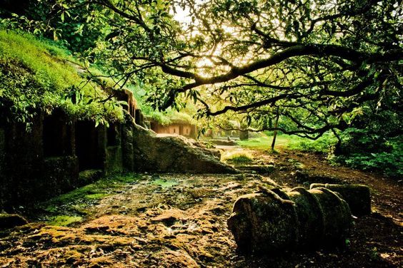 Panhalekaji Caves