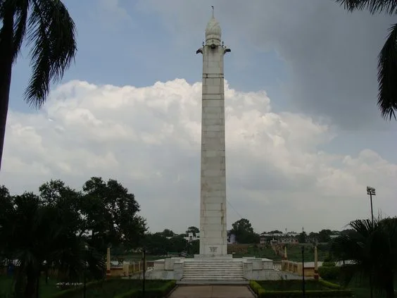 Shahid Smarak