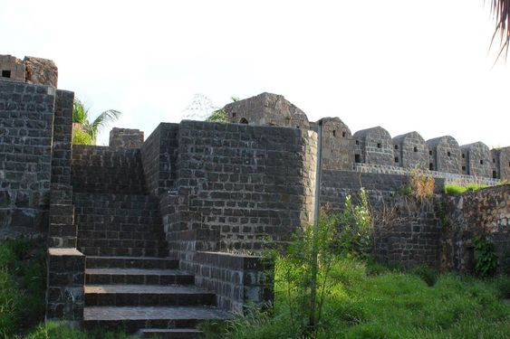 Solapur Bhuikot Fort