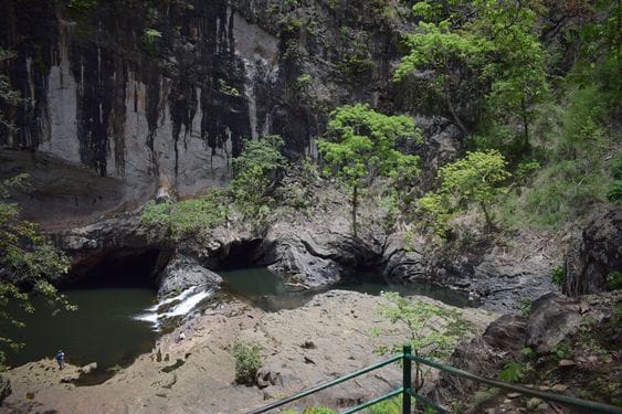 Syntheri Rock