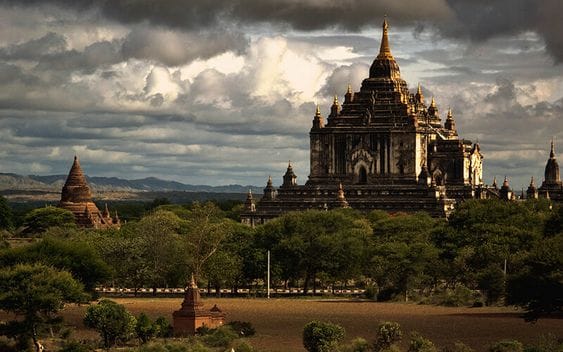 Thatbyinnyu Temple