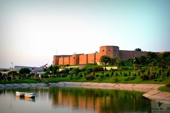 Bahu Fort