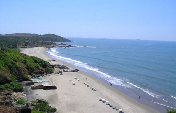 Dumas Beach