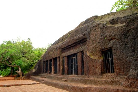 Harvalem Caves