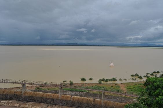 Khuntaghat Dam
