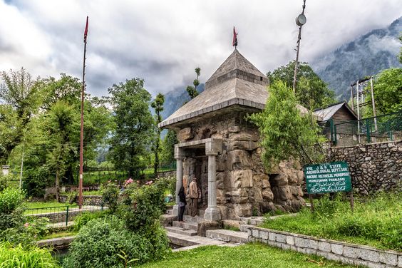 Mamaleshwara Temple