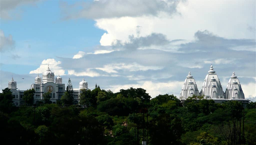 Puttaparthi - places, sights, best time to visit