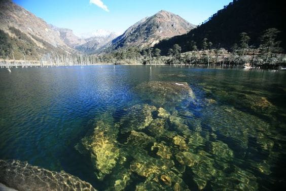Shungatser Lake